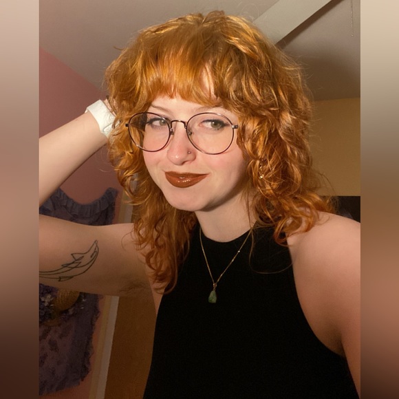 Meet your Posher, Kenna - Picture 2 of 3